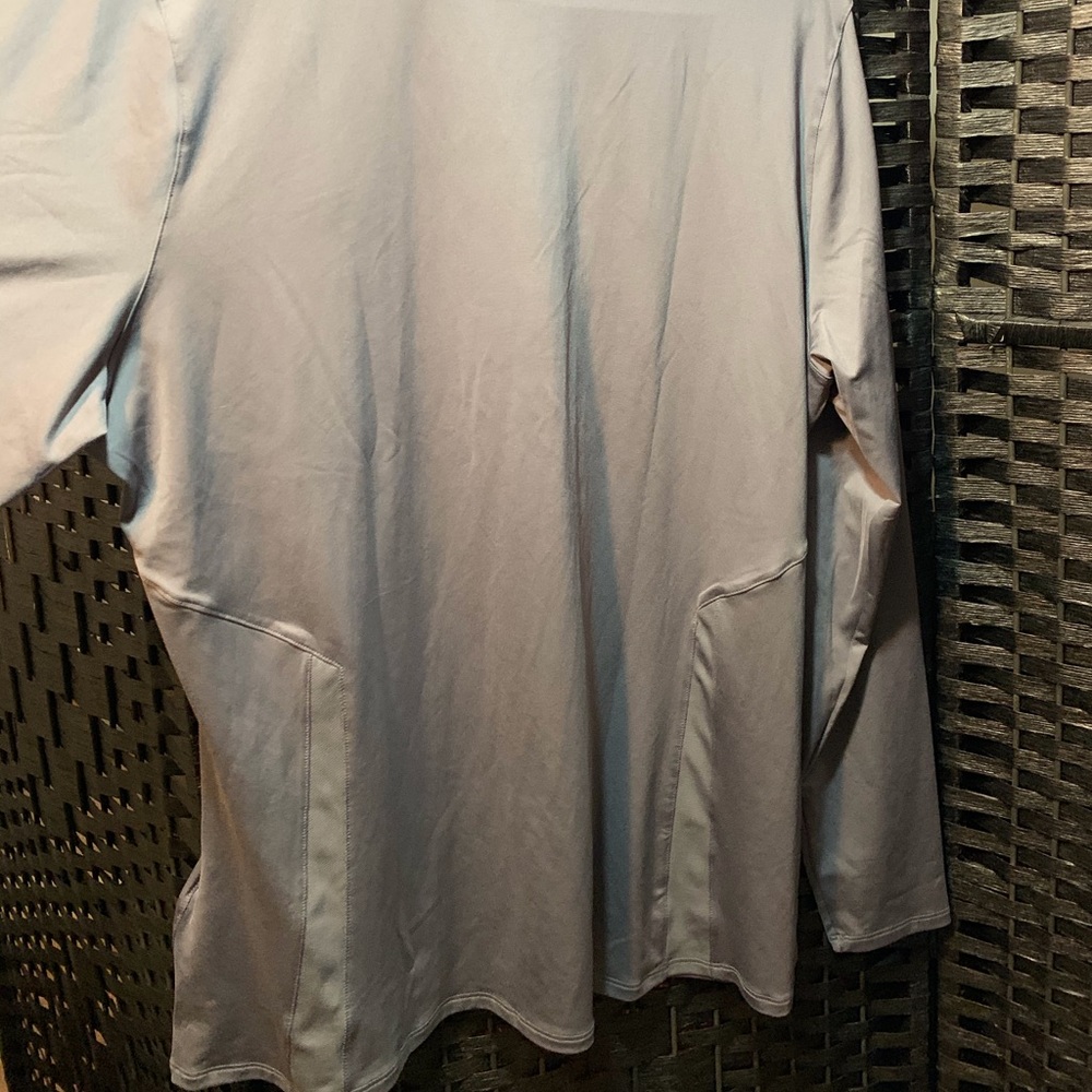 Under Armor Top - Picture 2 of 2
